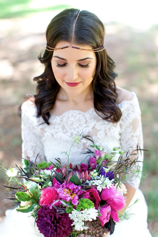 boho-pretty-plum-wedding