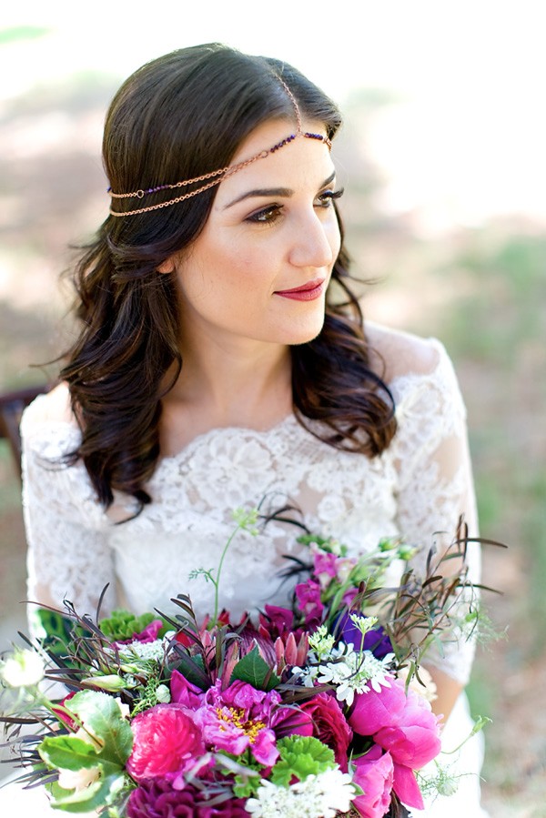 boho-pretty-plum-wedding