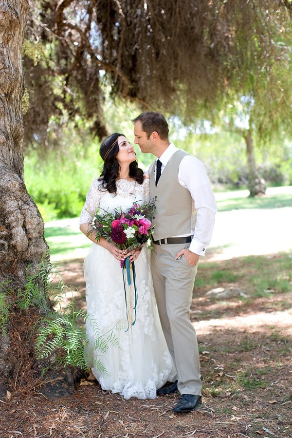 boho-pretty-plum-wedding
