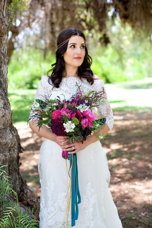 boho-pretty-plum-wedding