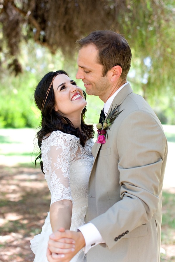 boho-pretty-plum-wedding