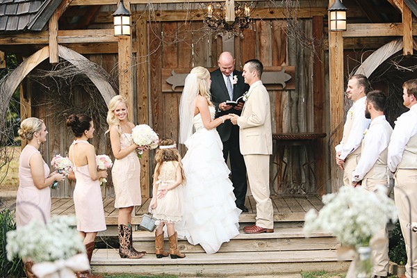chic-vintage-ranch-wedding