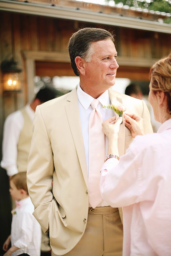 chic-vintage-ranch-wedding