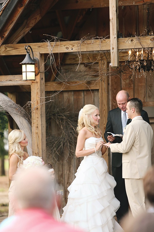 chic-vintage-ranch-wedding