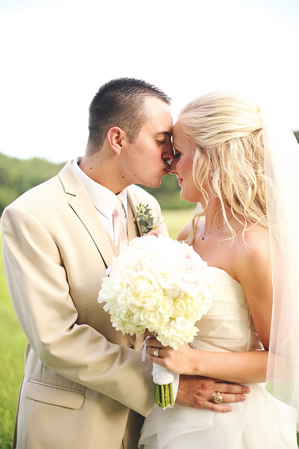 chic-vintage-ranch-wedding