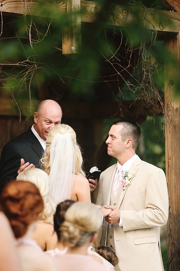 chic-vintage-ranch-wedding