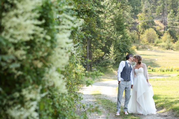 classy-and-eclectic-canadian-wedding