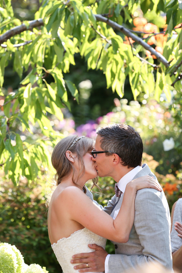classy-and-eclectic-canadian-wedding