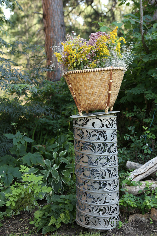 classy-and-eclectic-canadian-wedding