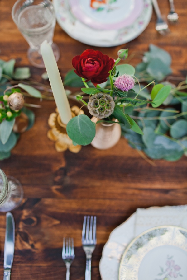 easy-purple-and-gold-wedding-ideas