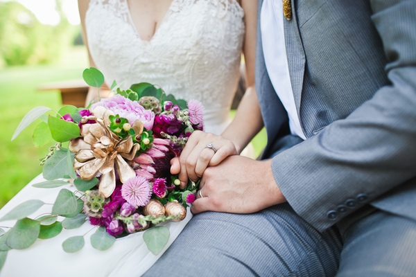 easy-purple-and-gold-wedding-ideas