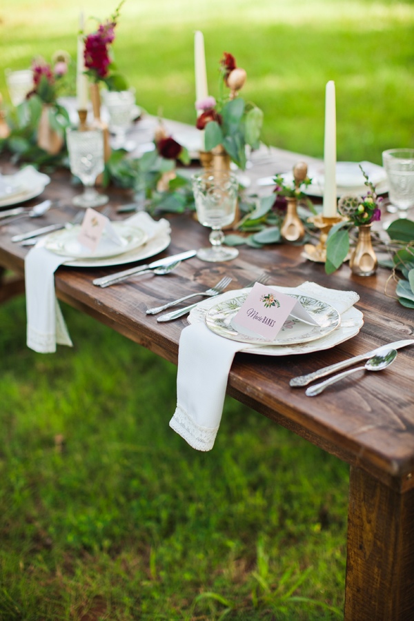 easy-purple-and-gold-wedding-ideas