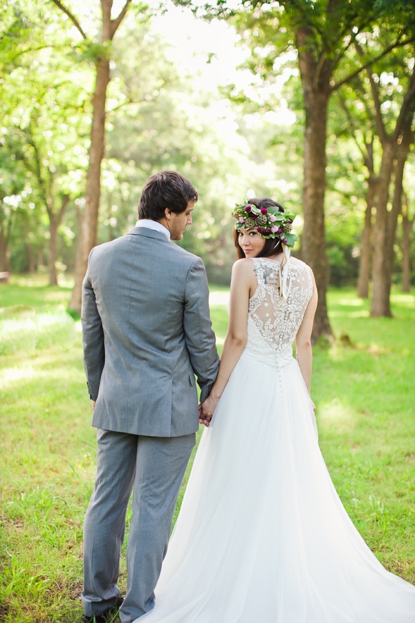 easy-purple-and-gold-wedding-ideas