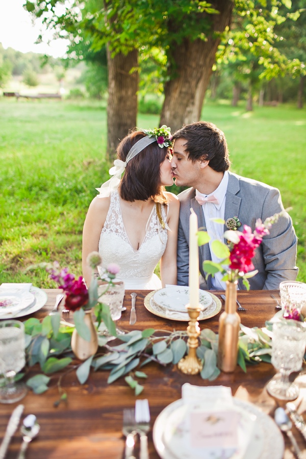 easy-purple-and-gold-wedding-ideas