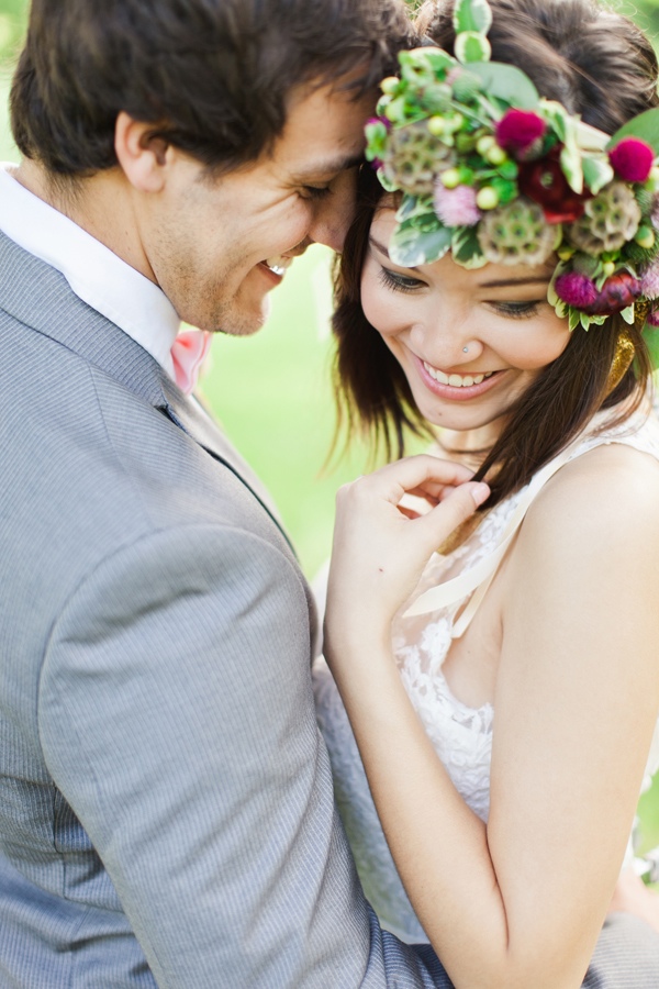 easy-purple-and-gold-wedding-ideas