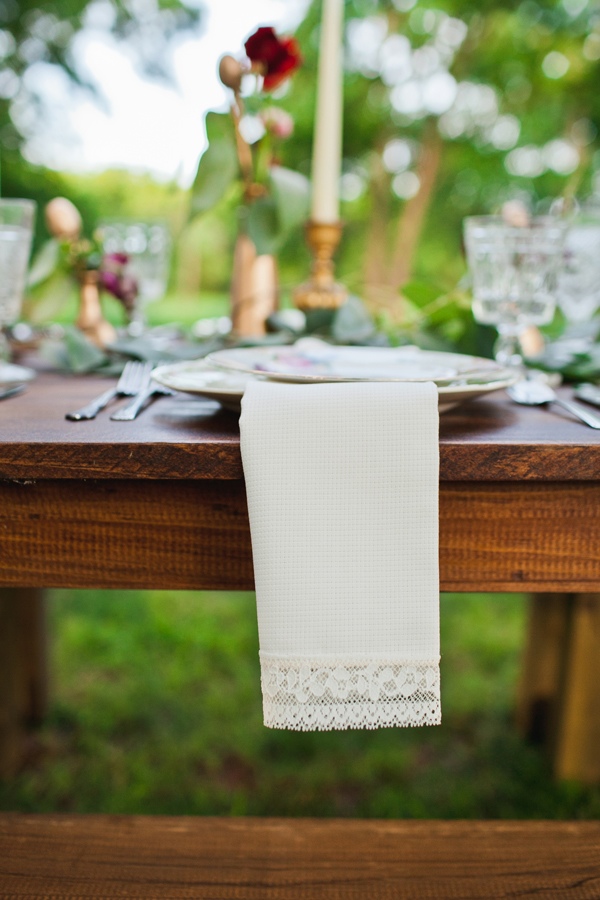easy-purple-and-gold-wedding-ideas
