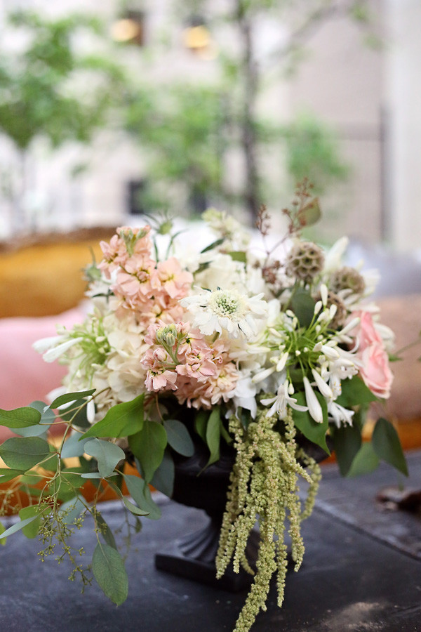 glamorous-gold-surprise-proposal