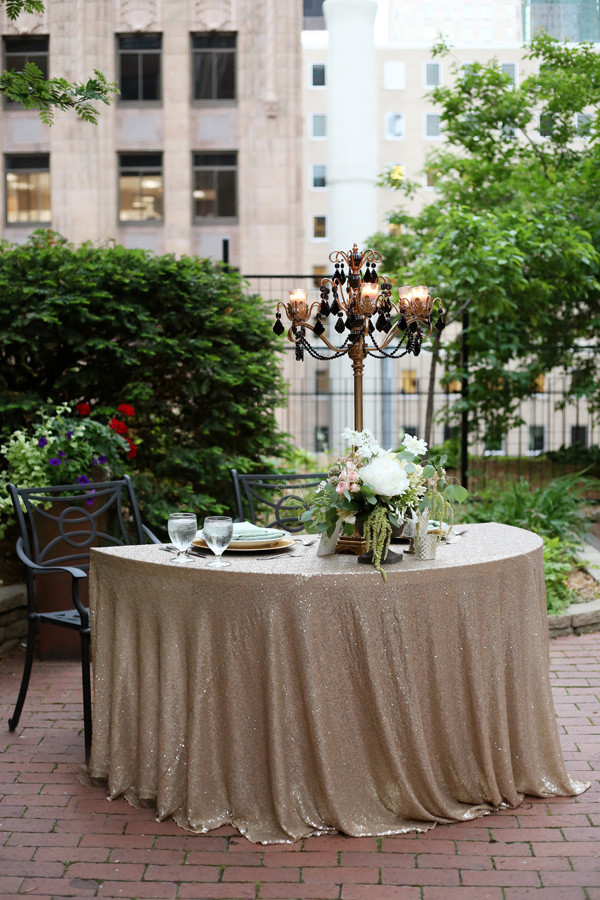 glamorous-gold-surprise-proposal