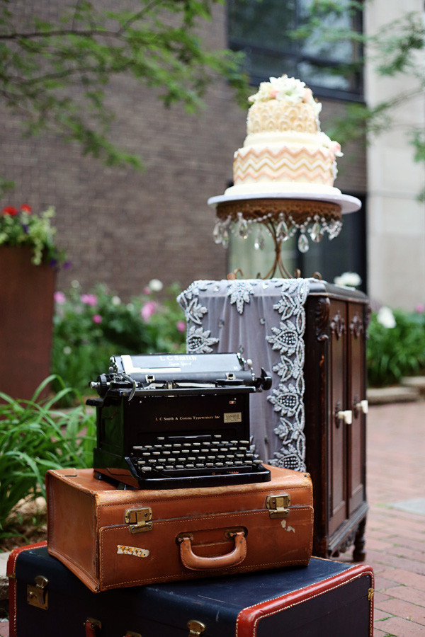 glamorous-gold-surprise-proposal