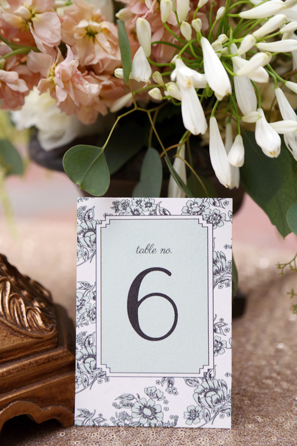 glamorous-gold-surprise-proposal