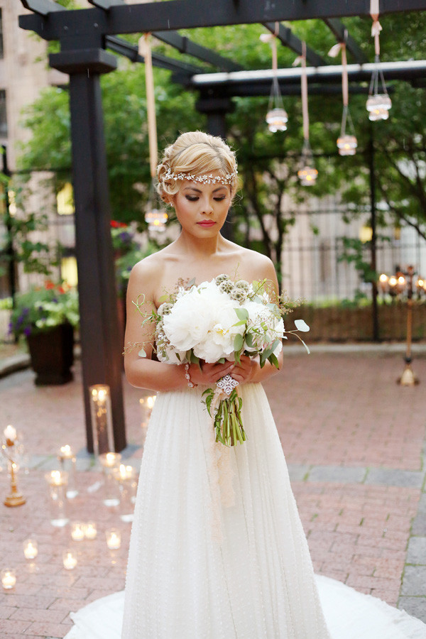 glamorous-gold-surprise-proposal