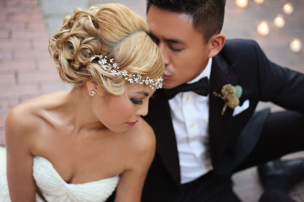 glamorous-gold-surprise-proposal