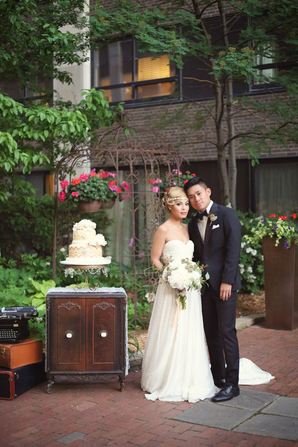glamorous-gold-surprise-proposal