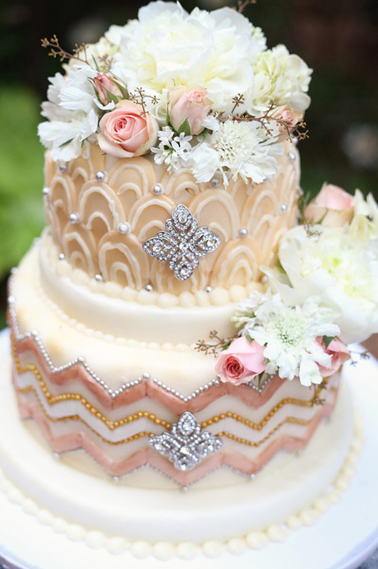 peach and blush textured wedding cake