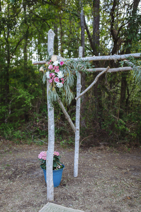 hip-backyard-wedding