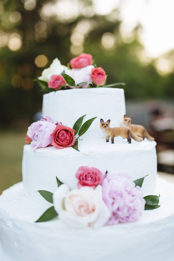 hip-backyard-wedding