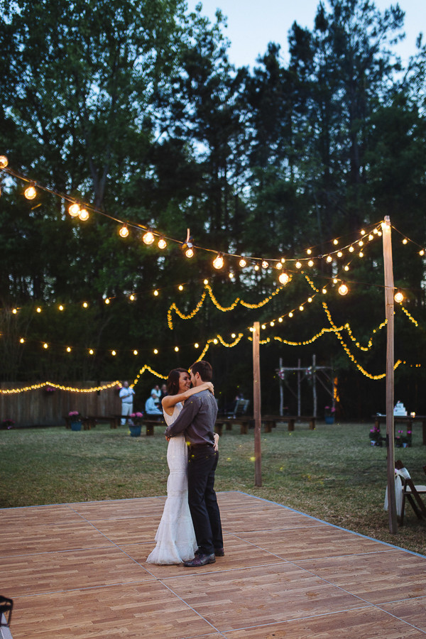 hip-backyard-wedding