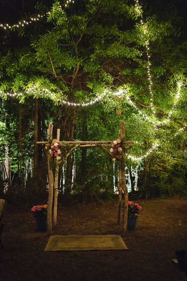 hip-backyard-wedding