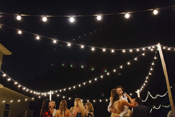 hip-backyard-wedding