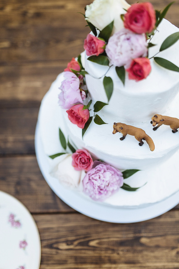 hip-backyard-wedding