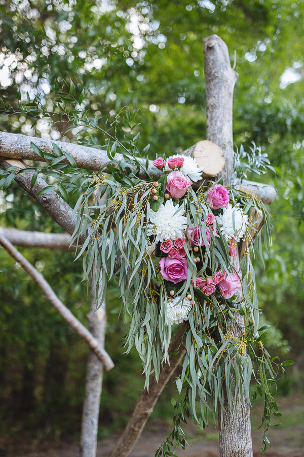 hip-backyard-wedding