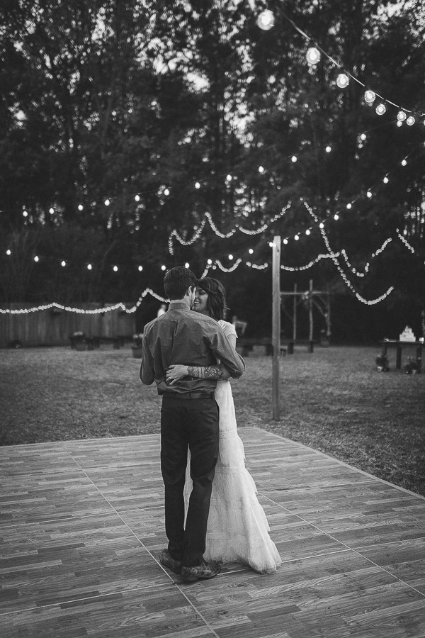 hip-backyard-wedding