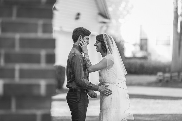 hip-backyard-wedding