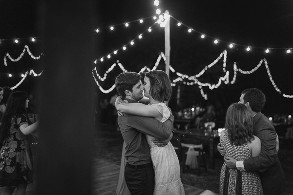 hip-backyard-wedding
