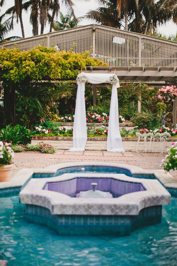 keep-it-natural-with-a-garden-wedding