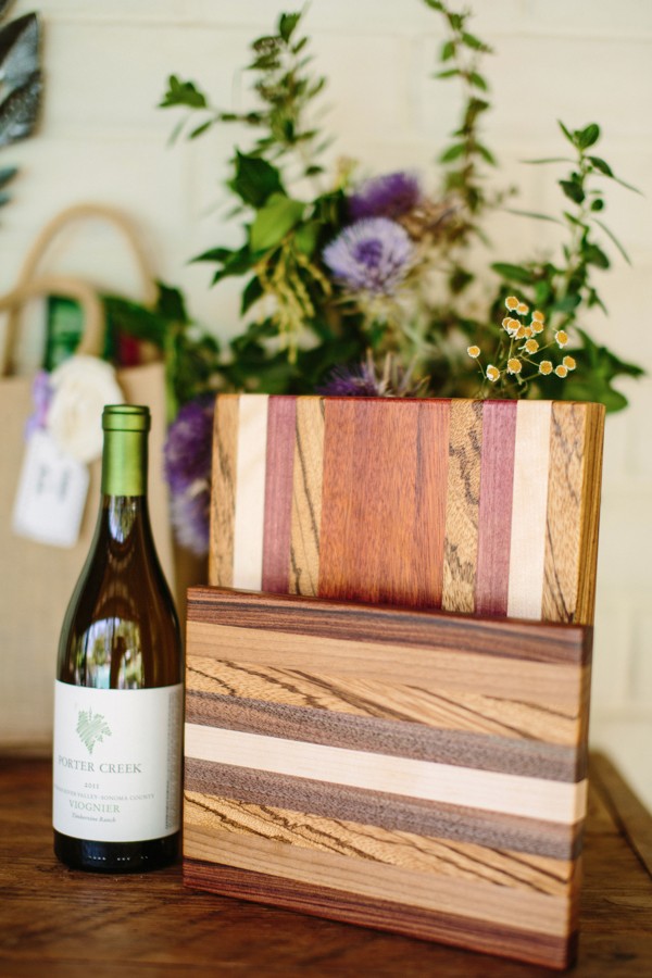 lavender-burlap-and-twine-wedding