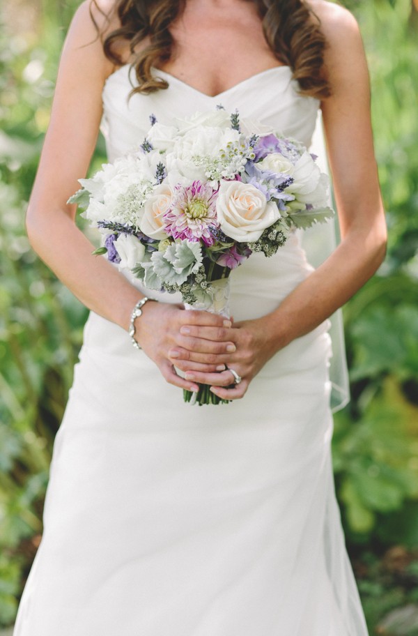 lavender-burlap-and-twine-wedding