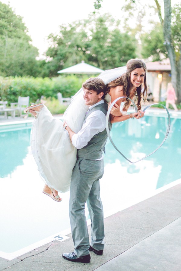 lavender-burlap-and-twine-wedding