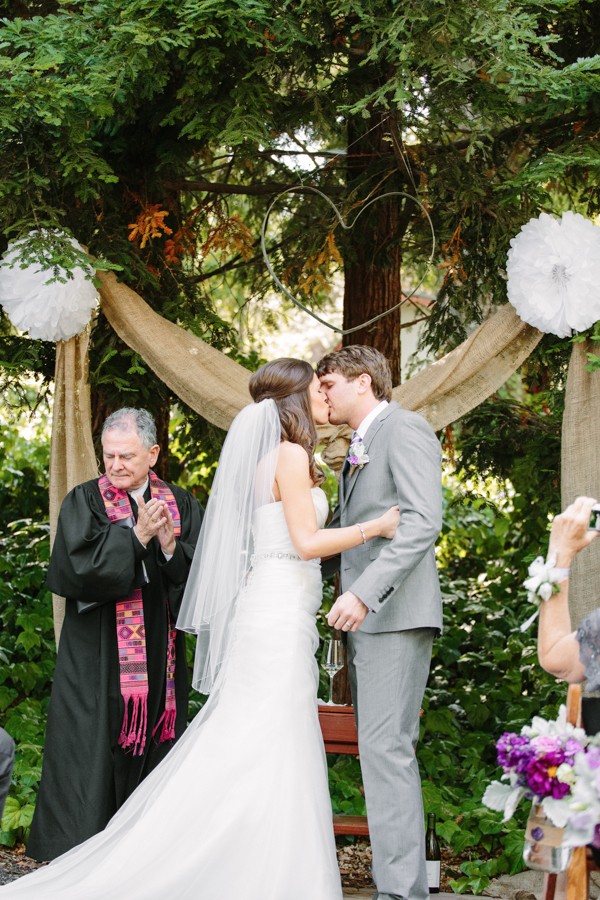 lavender-burlap-and-twine-wedding