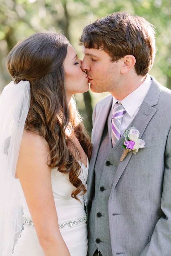 lavender-burlap-and-twine-wedding
