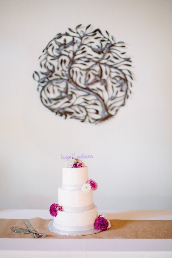 lavender-burlap-and-twine-wedding