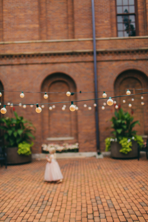 modern-mint-and-peach-wedding