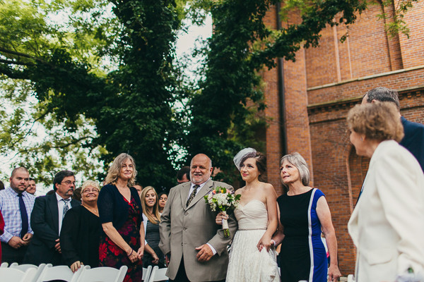 modern-mint-and-peach-wedding