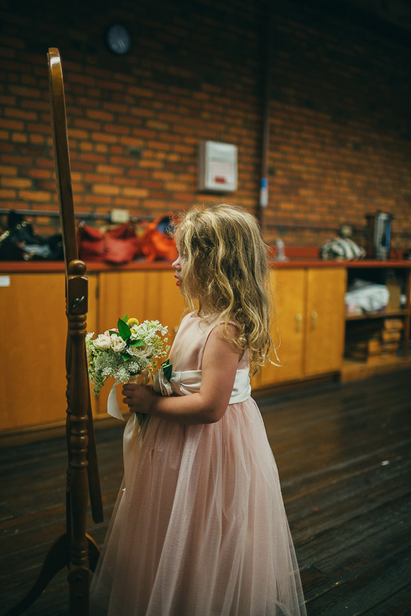modern-mint-and-peach-wedding