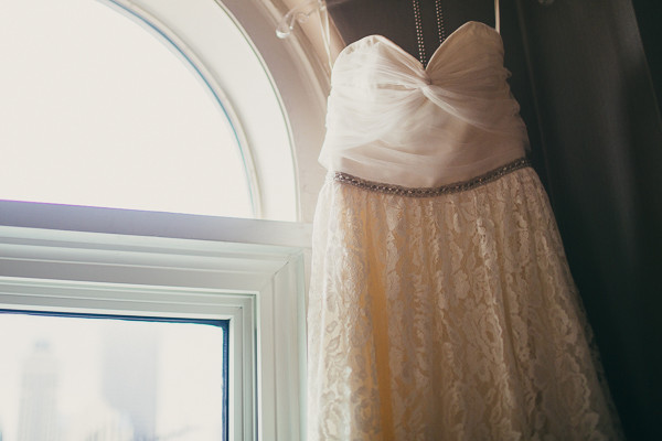 modern-mint-and-peach-wedding