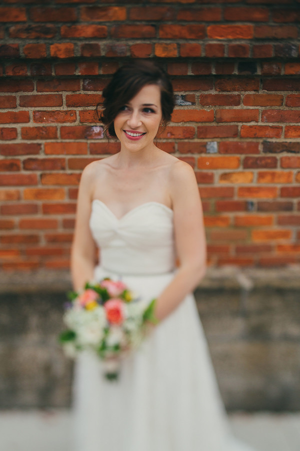 modern-mint-and-peach-wedding